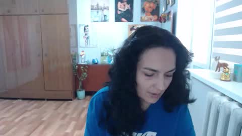 Snapshot of alexismillers chatting on September 18, 8:49 am AlexisMillers online show from September 18, 8:49 am