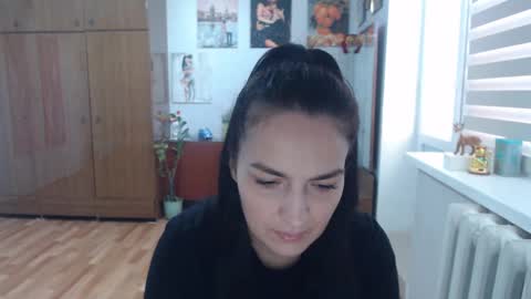 Snapshot of alexismillers chatting on September 24, 9:23 am AlexisMillers online show from September 24, 9:23 am