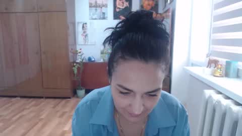 Snapshot of alexismillers chatting on September 28, 10:31 am AlexisMillers online show from September 28, 10:31 am