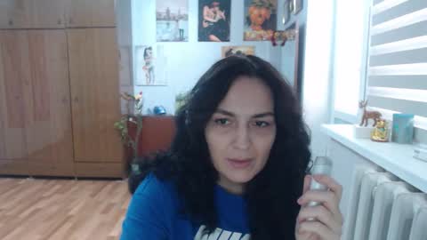 Snapshot of alexismillers chatting on September 29, 8:30 am AlexisMillers online show from September 29, 8:30 am