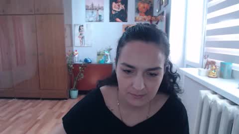 Snapshot of alexismillers chatting on October 5, 10:24 am AlexisMillers online show from October 5, 10:24 am