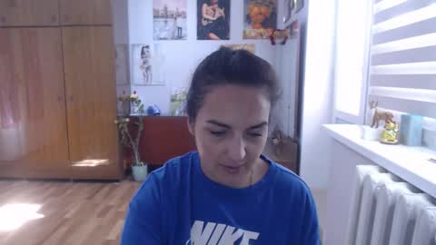 Snapshot of alexismillers chatting on October 21, 11:00 am AlexisMillers online show from October 21, 11:00 am