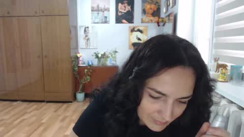 Snapshot of alexismillers chatting on November 8, 10:48 am AlexisMillers online show from November 8, 10:48 am