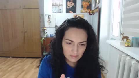 Snapshot of alexismillers chatting on November 26, 11:44 am AlexisMillers online show from November 26, 11:44 am