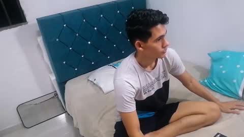 Snapshot of alexispaez457062 chatting on January 11, 11:46 pm Alexis online show from January 11, 11:46 pm