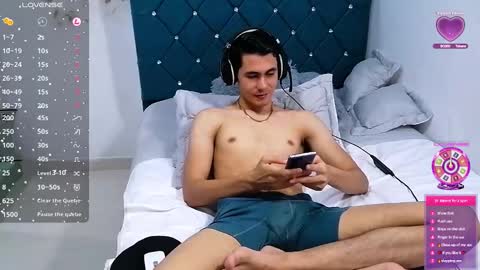 Snapshot of alexispaez457062 chatting on March 11, 6:53 am Alexis online show from March 11, 6:53 am