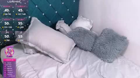 Snapshot of alexispaez457062 chatting on September 22, 5:53 am Alexis online show from September 22, 5:53 am