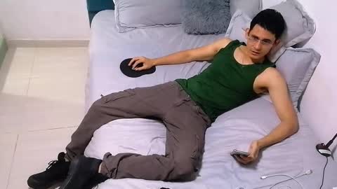 Snapshot of alexispaez457062 chatting on October 25, 2:08 am Alexis online show from October 25, 2:08 am