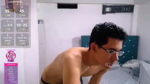 Snapshot of alexispaez457062 chatting on November 22, 11:04 pm Alexis online show from November 22, 11:04 pm