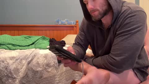 Alex Mann online show from December 18, 2:06 pm