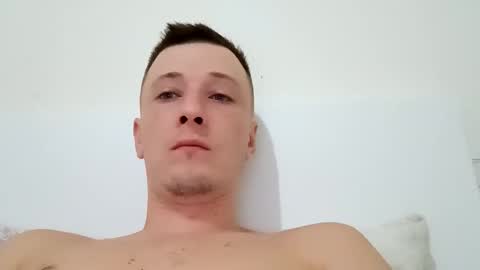 Snapshot of alexniculita33 chatting on November 20, 8:03 am alexniculita33 online show from November 20, 8:03 am