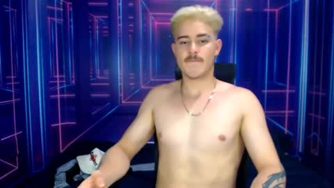 Snapshot of alexpierss chatting on October 18, 7:14 pm Alex online show from October 18, 7:14 pm