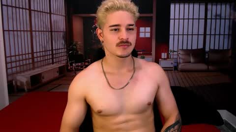 Snapshot of alexpierss chatting on October 25, 7:08 pm Alex online show from October 25, 7:08 pm