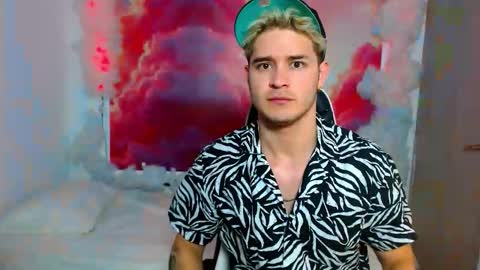 Snapshot of alexpierss chatting on November 26, 7:04 pm Alex online show from November 26, 7:04 pm