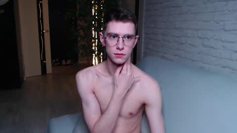 Alfie online show from October 26, 4:35 pm