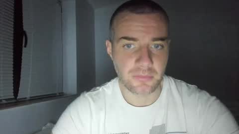 Snapshot of alfiesolomons87 chatting on December 5, 8:44 pm alfiesolomons87 online show from December 5, 8:44 pm