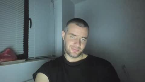 Snapshot of alfiesolomons87 chatting on December 9, 11:03 pm alfiesolomons87 online show from December 9, 11:03 pm