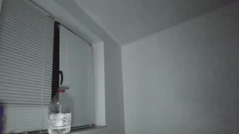 Snapshot of alfiesolomons87 chatting on January 14, 8:15 pm alfiesolomons87 online show from January 14, 8:15 pm