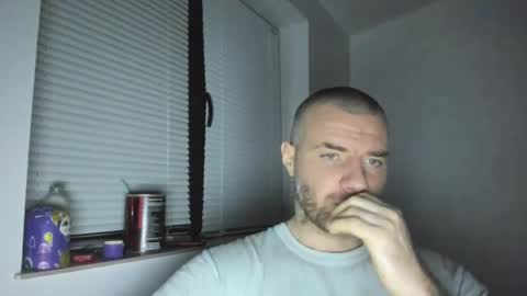 Snapshot of alfiesolomons87 chatting on January 21, 8:32 pm alfiesolomons87 online show from January 21, 8:32 pm