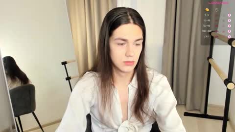 Alfreda online show from November 6, 10:27 am