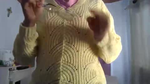 Alia  online show from January 25, 4:03 pm