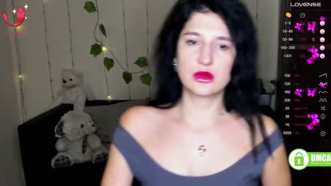 Snapshot of alianna_solo_kiss chatting on February 12, 6:40 am Alianna online show from February 12, 6:40 am