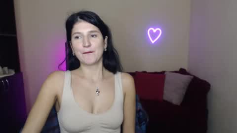 Snapshot of alianna_solo_kiss chatting on February 24, 9:53 am Alianna online show from February 24, 9:53 am