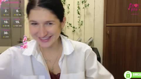 Snapshot of alianna_solo_kiss chatting on October 12, 11:20 am Alianna online show from October 12, 11:20 am