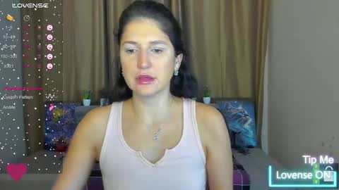 Snapshot of alianna_solo_kiss chatting on November 18, 6:29 am Alianna online show from November 18, 6:29 am