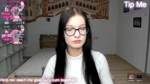 Snapshot of alicamoons chatting on October 14, 11:33 am Alica online show from October 14, 11:33 am