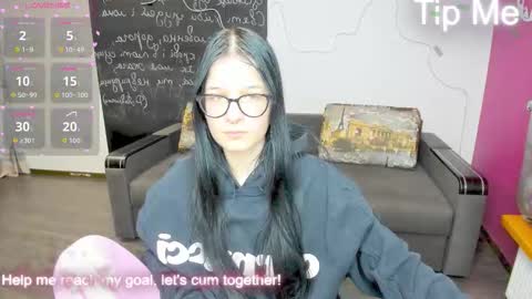 Snapshot of alicamoons chatting on November 21, 7:51 am Alica online show from November 21, 7:51 am