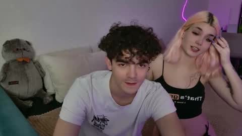 alice and james online show from September 25, 6:39 am