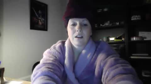 Snapshot of alice8363 chatting on January 6, 6:25 am Alice online show from January 6, 6:25 am