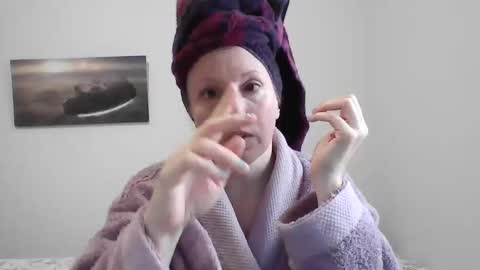 Snapshot of alice8363 chatting on February 1, 10:15 am Alice online show from February 1, 10:15 am