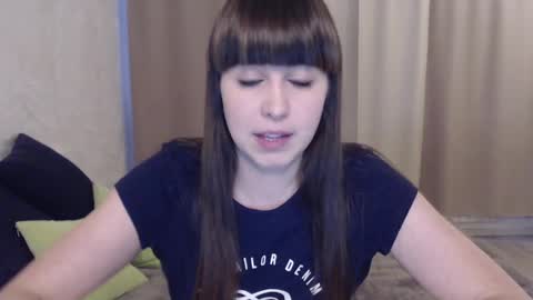 Snapshot of alice_59 chatting on December 4, 12:03 pm alice_59 online show from December 4, 12:03 pm