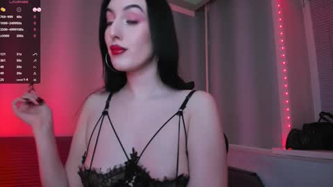 Snapshot of alice___mistress chatting on January 12, 10:54 pm Miss Alice online show from January 12, 10:54 pm