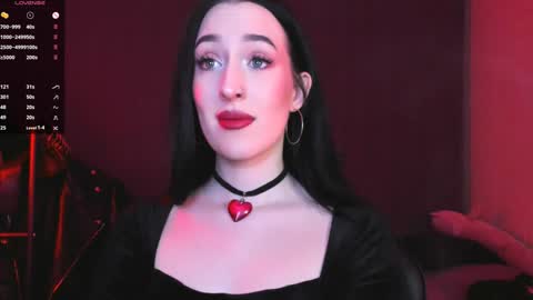 Snapshot of alice___mistress chatting on February 4, 12:08 am Miss Alice online show from February 4, 12:08 am