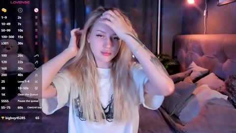 Alice online show from September 22, 11:51 pm