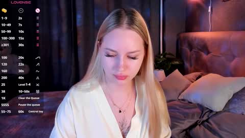 Alice online show from September 26, 11:31 pm