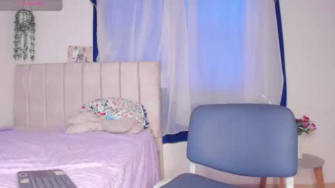 Snapshot of alice_guzman1 chatting on November 5, 6:52 pm ALICE Alice guzman online show from November 5, 6:52 pm