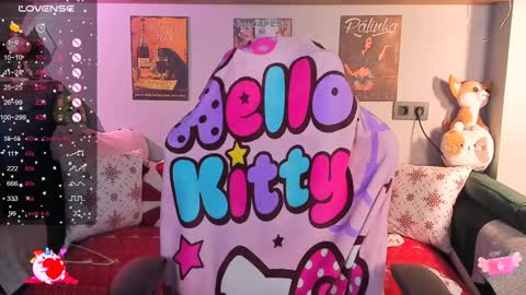 Snapshot of alice_langley chatting on December 8, 2:19 pm Alice 3 online show from December 8, 2:19 pm