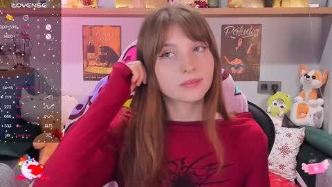 Snapshot of alice_langley chatting on December 27, 3:26 pm Alice 3 online show from December 27, 3:26 pm