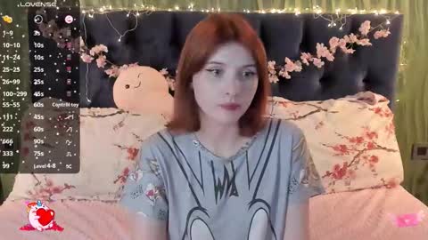 Snapshot of alice_langley chatting on September 26, 12:31 pm Alice 3 online show from September 26, 12:31 pm