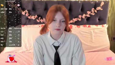 Snapshot of alice_langley chatting on December 14, 11:26 am Alice 3 online show from December 14, 11:26 am