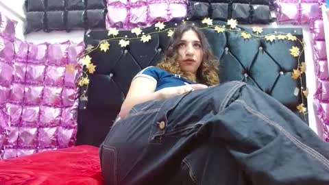 alice online show from October 24, 12:01 pm