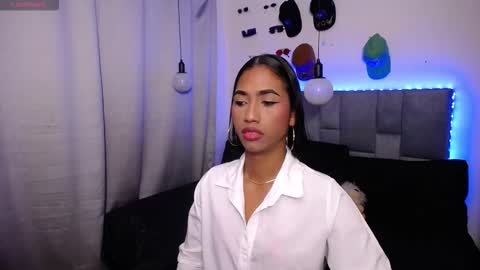    online show from November 28, 10:45 pm