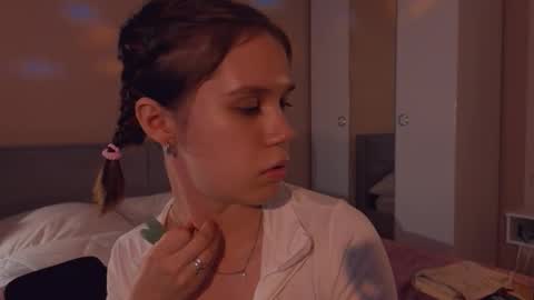 Alice online show from September 12, 5:24 pm