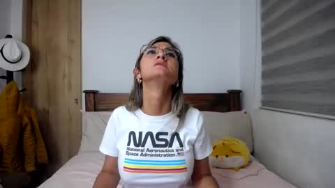 Alice shy online show from January 18, 4:48 am