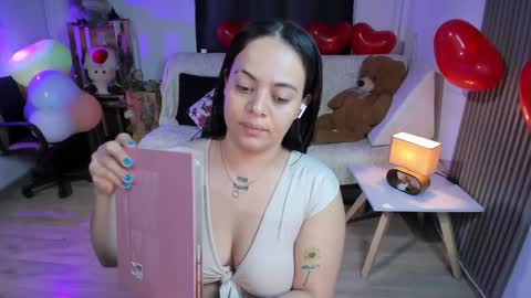 Alice online show from February 18, 12:39 pm