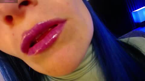 Alice online show from September 10, 7:25 pm